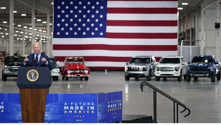 Biden visits Ford plant to encourage Ford F-150 production