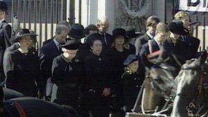 Queen Elizabeth bowing to Diana's as Diana's coffin passed by