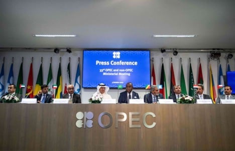 Opec reduces oil production by 1 million barrels